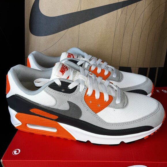 NEW Nike Air Max 90 White Safety Orange Black DM0029 108 Men’s Size 8.5 main image 4